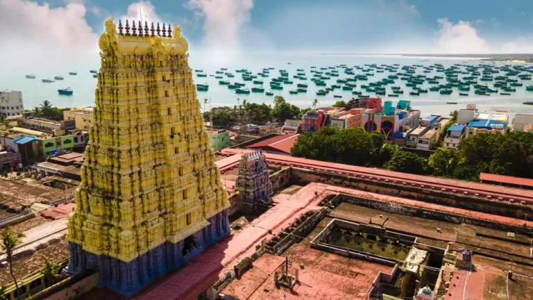 തീര്ത്ഥാടന കേന്ദ്രമായ രാമേശ്വരത്തേക്ക് ഇനി എളുപ്പം പോകാം, വമ്പന് മാറ്റവുമായി റെയില്വേ തീര്ത്ഥാടന കേന്ദ്രമായ രാമേശ്വരത്തേക്ക് ഇനി എളുപ്പം പോകാം, വമ്പന് മാറ്റവുമായി റെയില്വേ